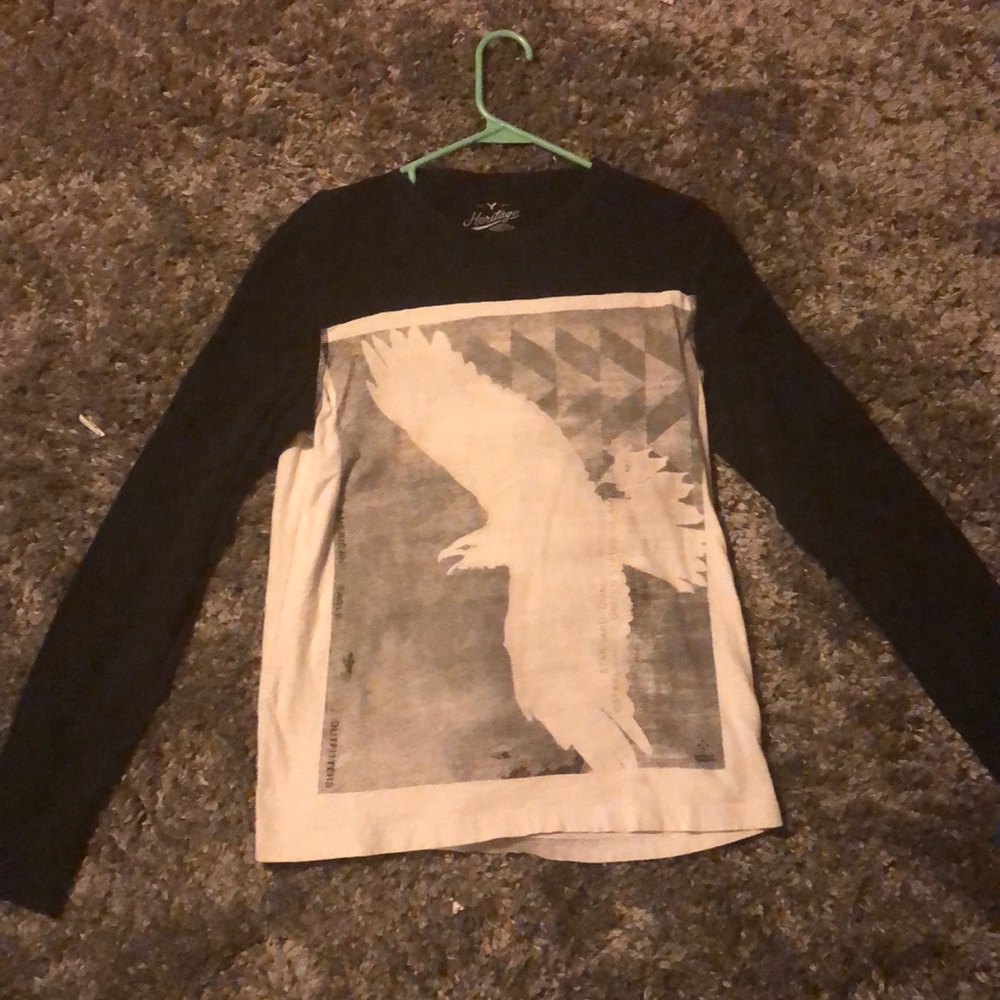 American eagle long sleeve graphic top